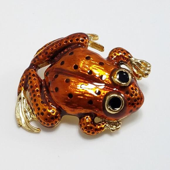 Vintage Rusty Orange Enamel Frog Brooch, Gold Tone, 1980s, 1 3/4 Inches - Picture 6 of 10